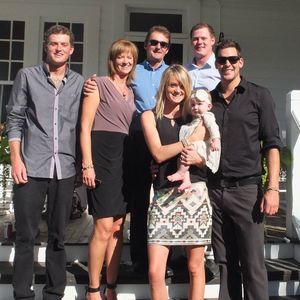 Meet your Posher, Dina